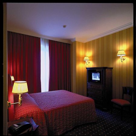 Hotel Federico II Ези Экстерьер фото