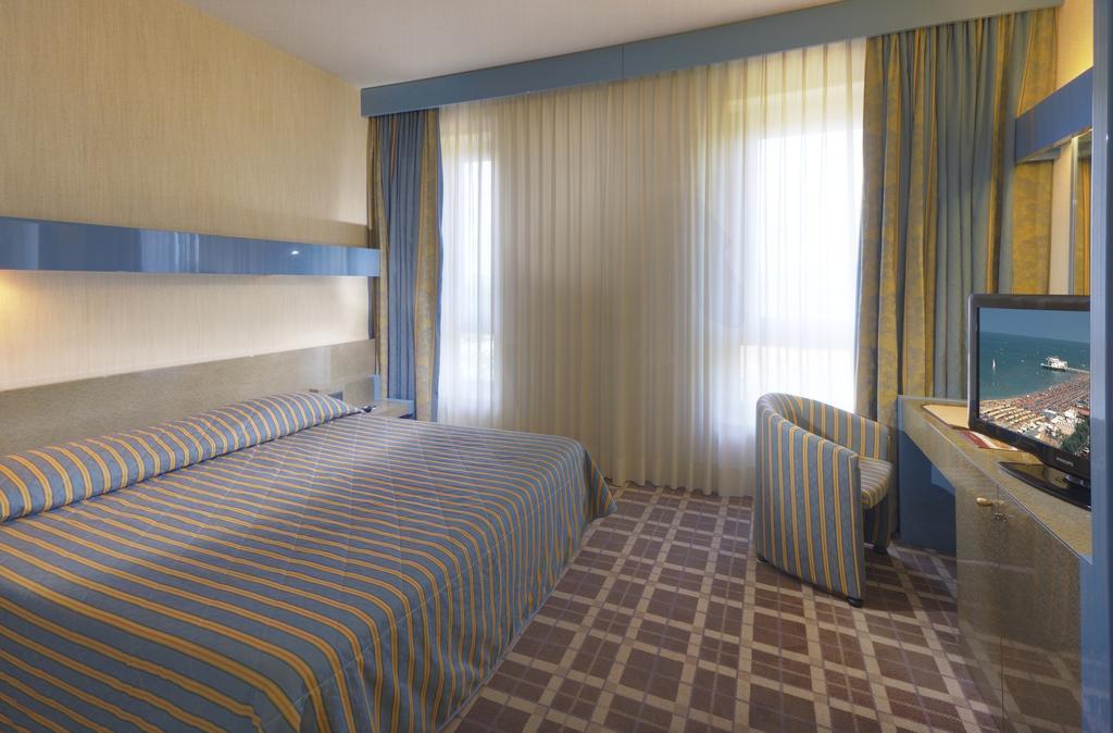 Hotel Federico II Ези Экстерьер фото